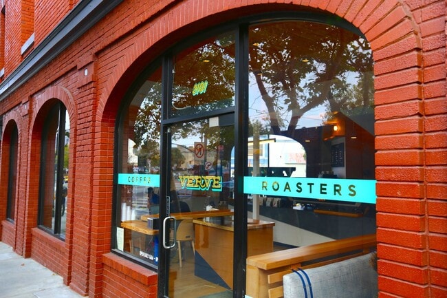 Building Photo - 306-308 Church St.