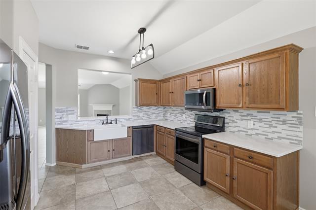 Building Photo - 111 Shadybrook Dr