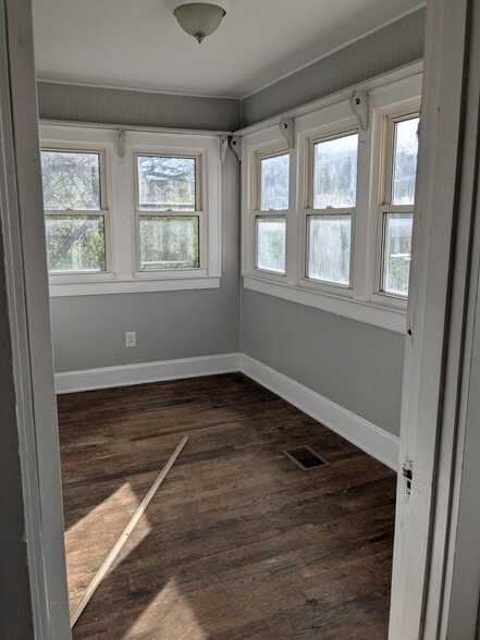 Sunroom - 307 Tusculum Blvd