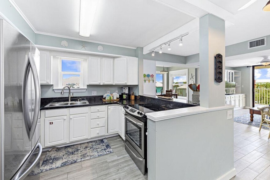 Building Photo - 1516 Sandpiper Ln