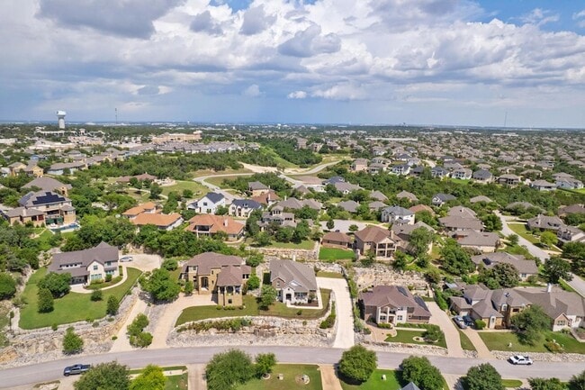 Building Photo - 2304 Arroyo Grande