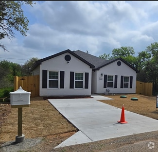 Building Photo - 3513 Tomahawk Dr