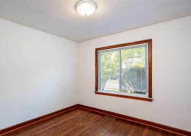 Building Photo - 2073 Ridgemont Rd