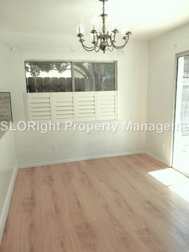 Building Photo - AVAILABLE NOW - 3 Bed, 2.5 Bath Nipomo Condo