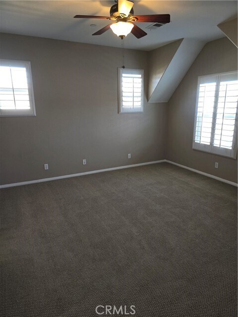 Building Photo - 2147 Cittadin Dr