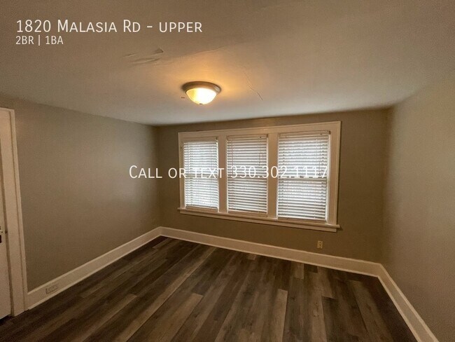 Building Photo - Two bedroom one bathroom upper level apart...