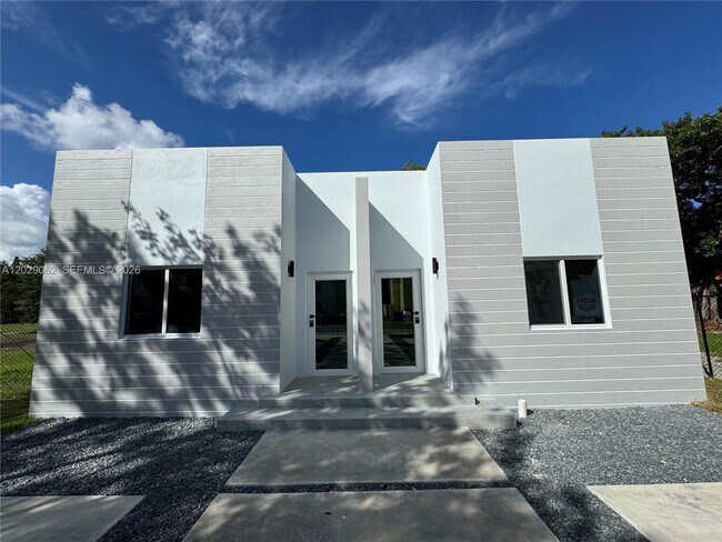 Building Photo - 135 NW 60th St
