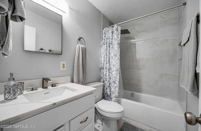 Building Photo - 4315 Plaza Gate Ln S