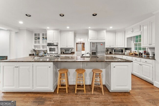 Building Photo - 2986 Mornington Dr NW