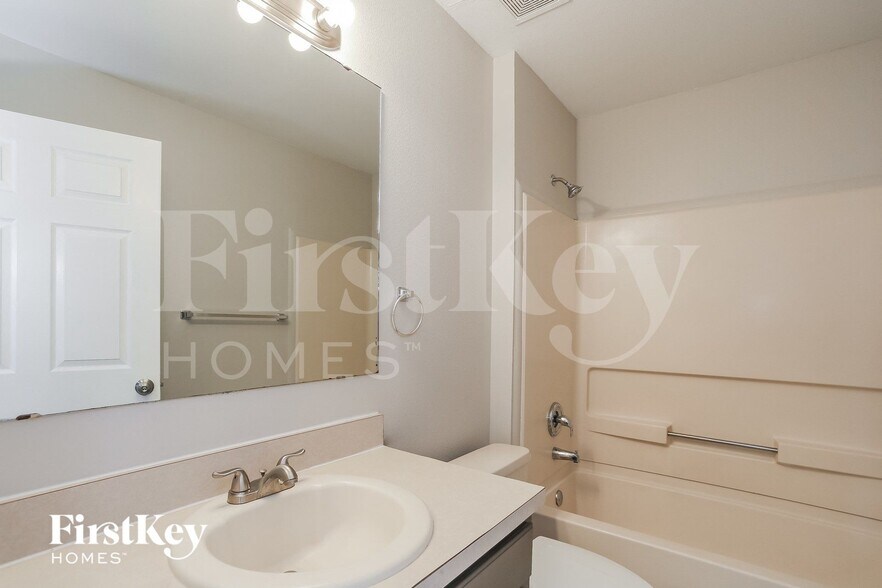 Building Photo - 11863 Dunster Ln