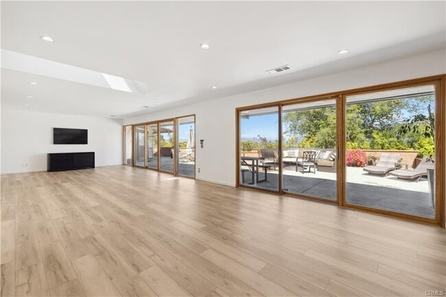Building Photo - 16347 Mandalay Dr