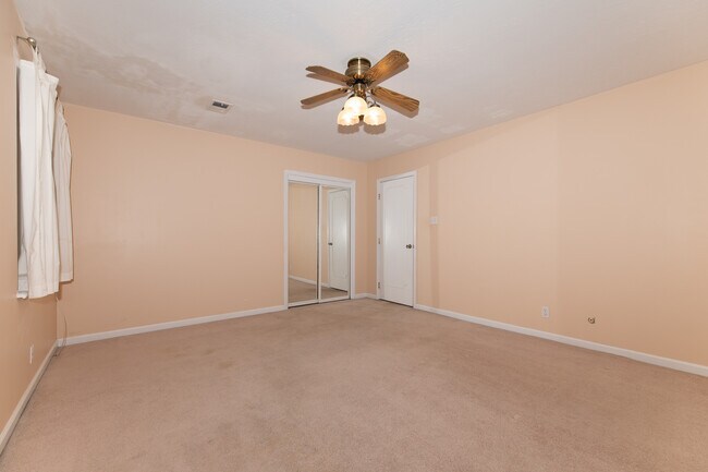 Bedroom 2 - 8508 Canterbury Sq E