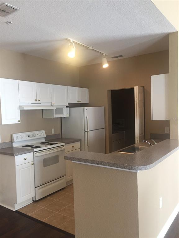 Building Photo - 839 Grand Regency Pointe