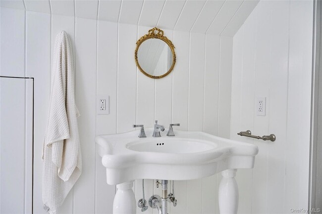 Building Photo - 41 Seelbach Ln