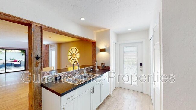 Building Photo - 2360 Riverwood Pines Dr