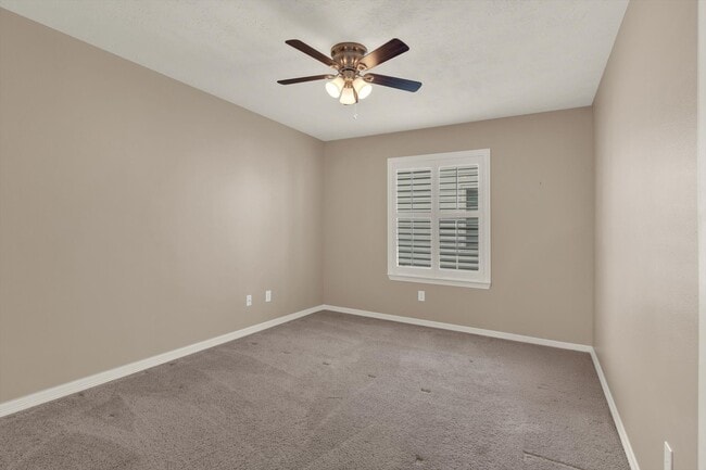 Building Photo - 1524 Birdsall St