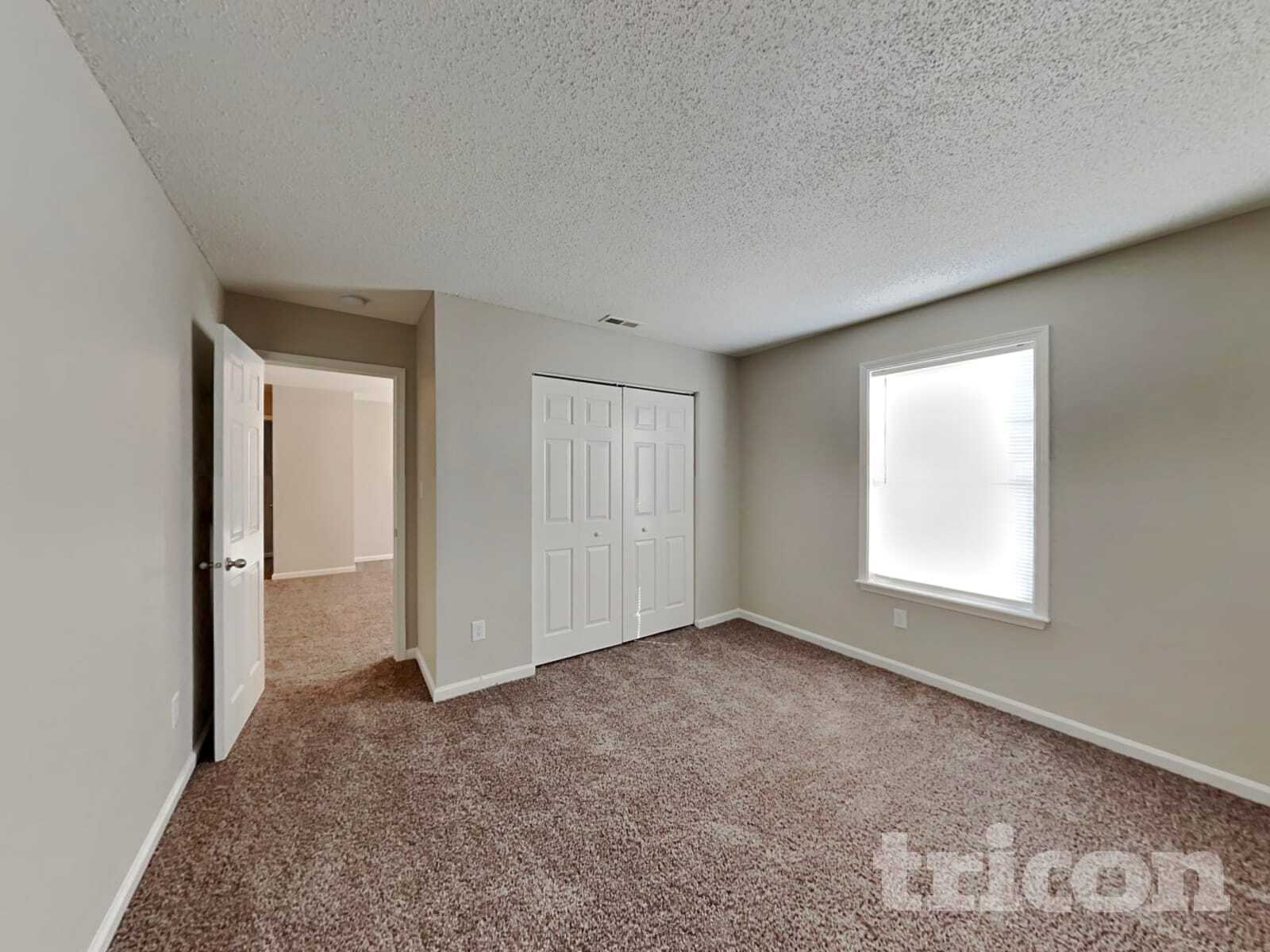 Building Photo - 4279 Round Lake Bend