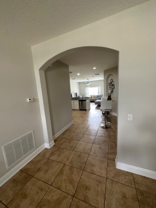 Building Photo - 733 Hacienda Cir