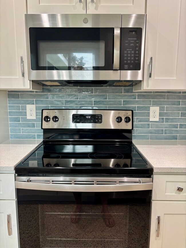 Building Photo - 2050 Neptune Rd