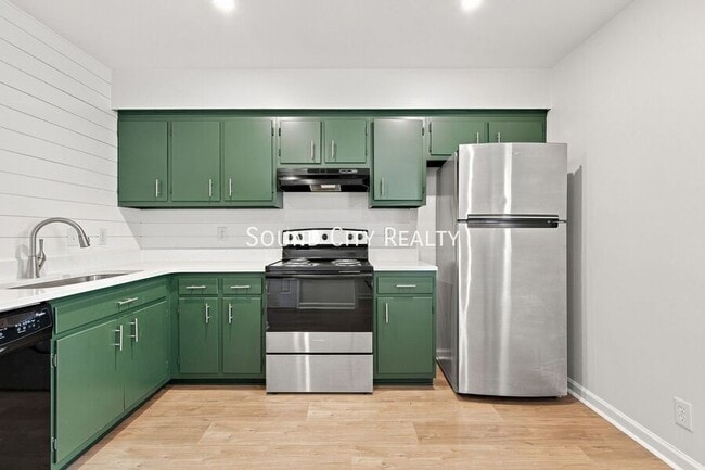 Building Photo - 4113-A Hunting Dr-