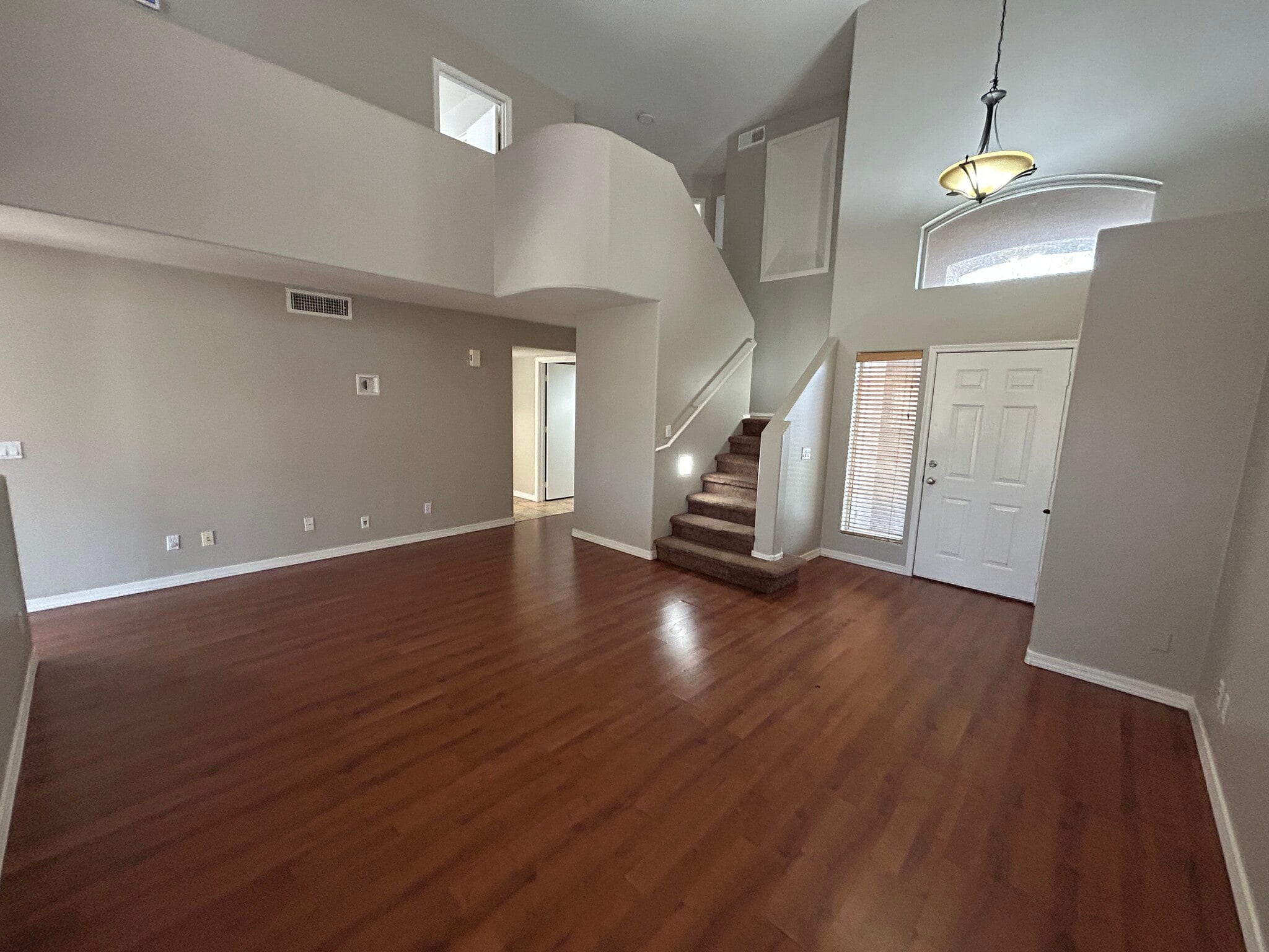 Building Photo - 4132 E Anderson Dr