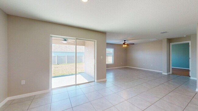 Building Photo - 10807 Norman Pl