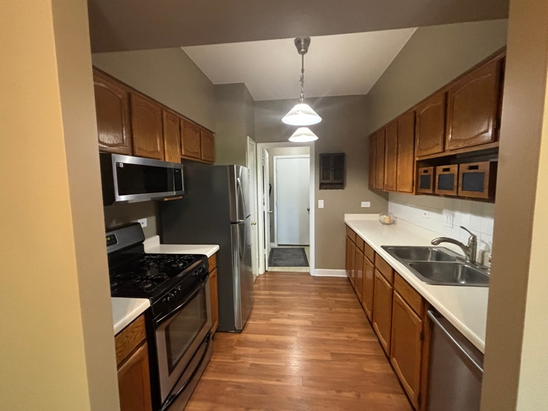 Building Photo - 517 Woodcrest Dr