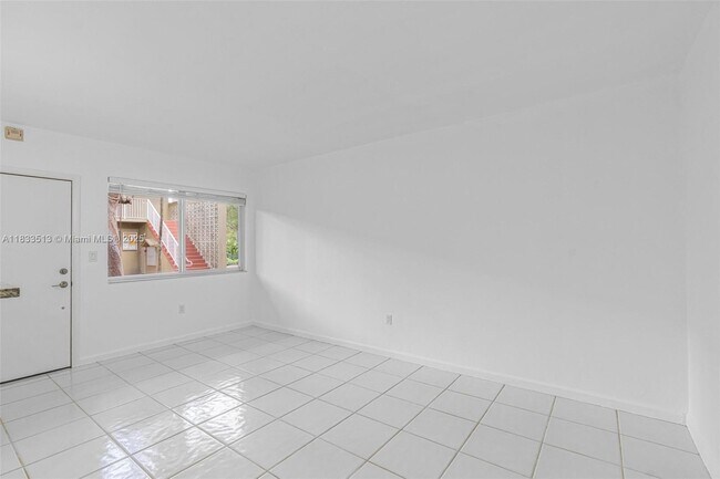 Building Photo - 6330 SW 79th St