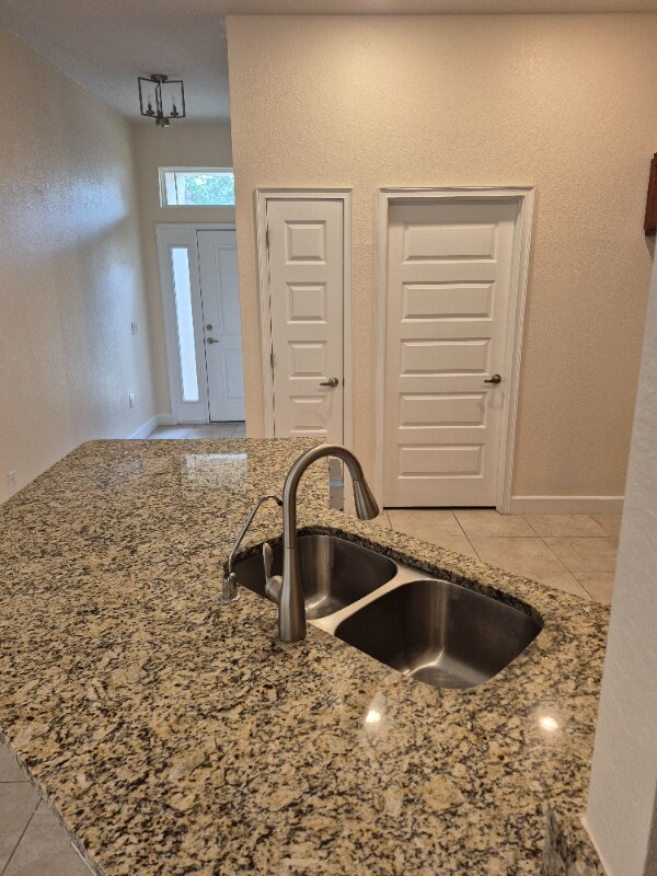 Building Photo - 2043 Ananas Rd