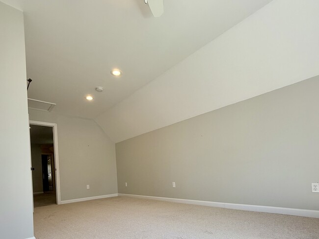 Building Photo - 123 Tom Wheeler Rd