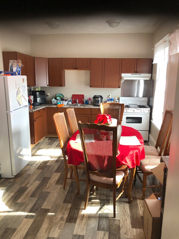 Building Photo - 3327 Portland Ave