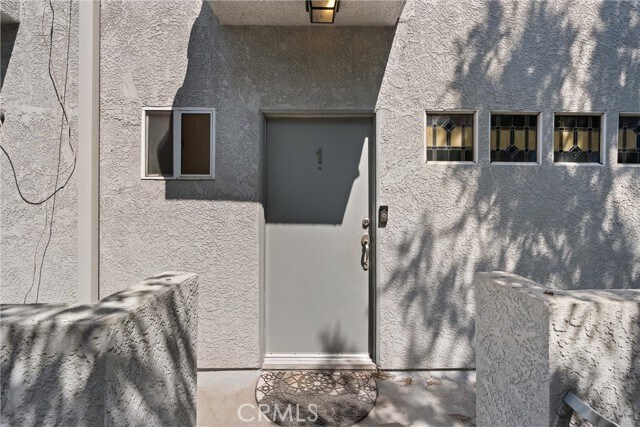 Building Photo - 15153 Burbank Blvd
