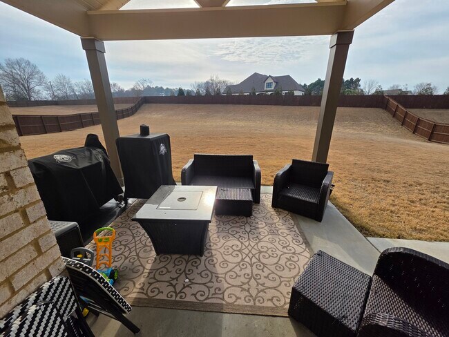 Building Photo - 432 Setter Trail