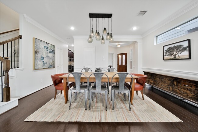 Building Photo - 5309 Larkin St