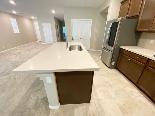 Building Photo - 3/BD 2/BA W/Den Prime Summerlin West Location – Beautiful One-Story Home