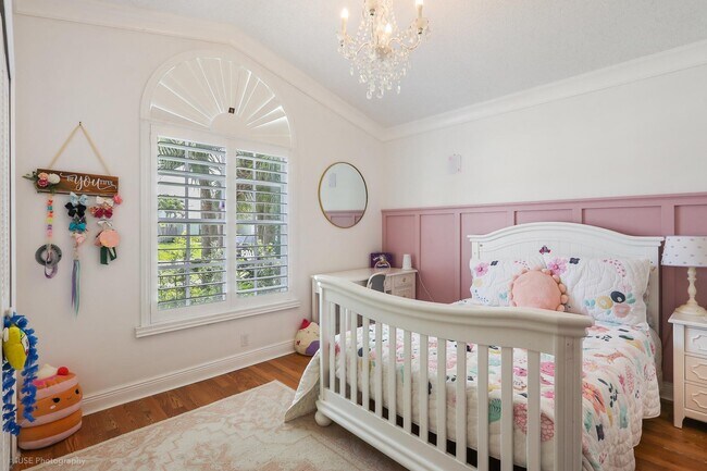 Building Photo - 13008 Meadowbreeze Dr