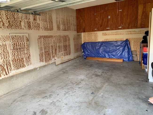 Building Photo - 708 Solano Ave