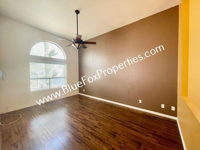 Building Photo - 2898 E Weymouth Cir