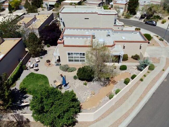 Building Photo - 5809 Vulcan Vista Dr NE