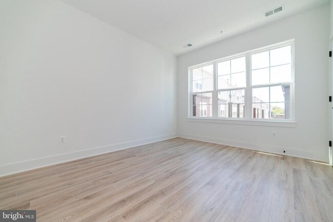 Building Photo - 7324 Blade Dr