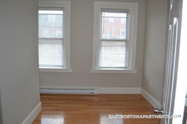 Building Photo - 20 Chelsea St