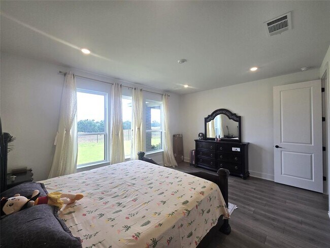 Building Photo - 124 Ribera Dr