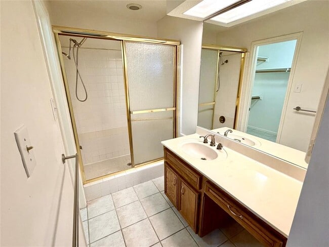 Building Photo - 9518 Topridge Dr