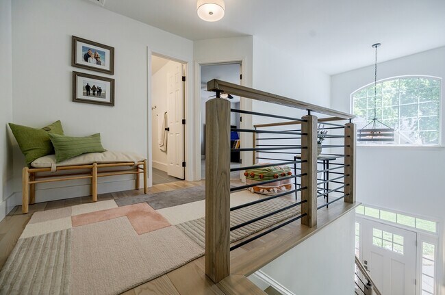 Building Photo - 2105 Brookridge Ter