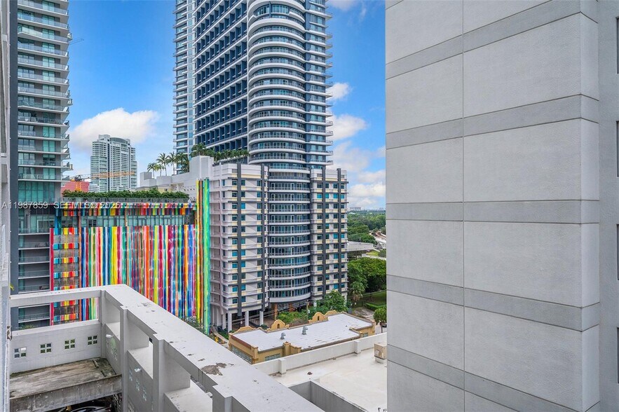 Building Photo - 1250 S Miami Ave