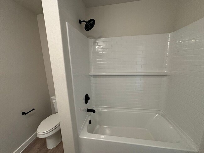 Building Photo - 3 bed/2 bath: Bell Farms AVAILABLE AUGUST!
