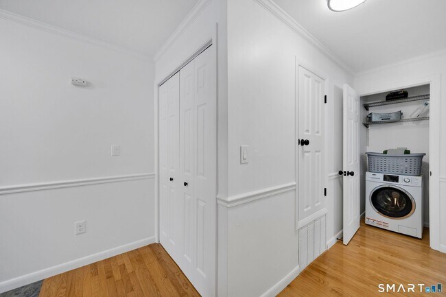 Building Photo - 78 Landing Cir