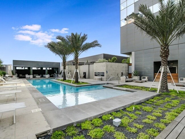 Building Photo - 210 Lavaca St