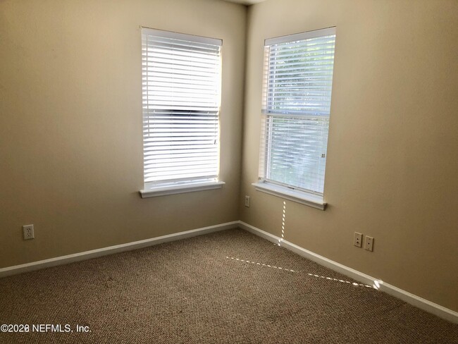 Building Photo - 5749 Parkstone Crossing Dr