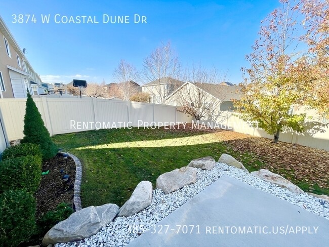 Building Photo - 3874 Coastal Dune Dr